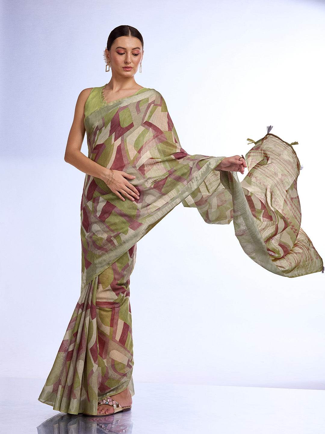 Green Linen Saree With Blouse Piece