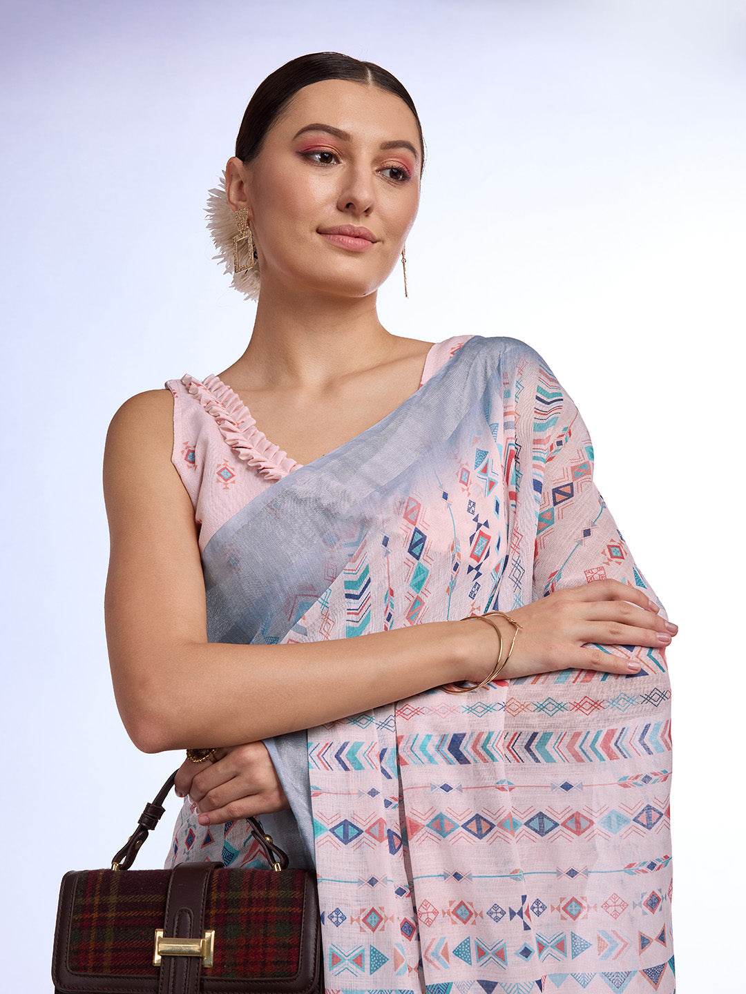 White Linen Saree With Blouse Piece