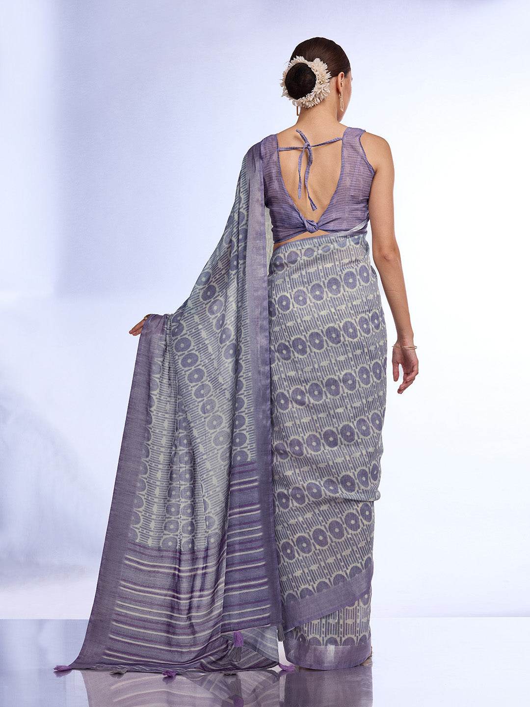 Grey Linen Saree With Blouse Piece