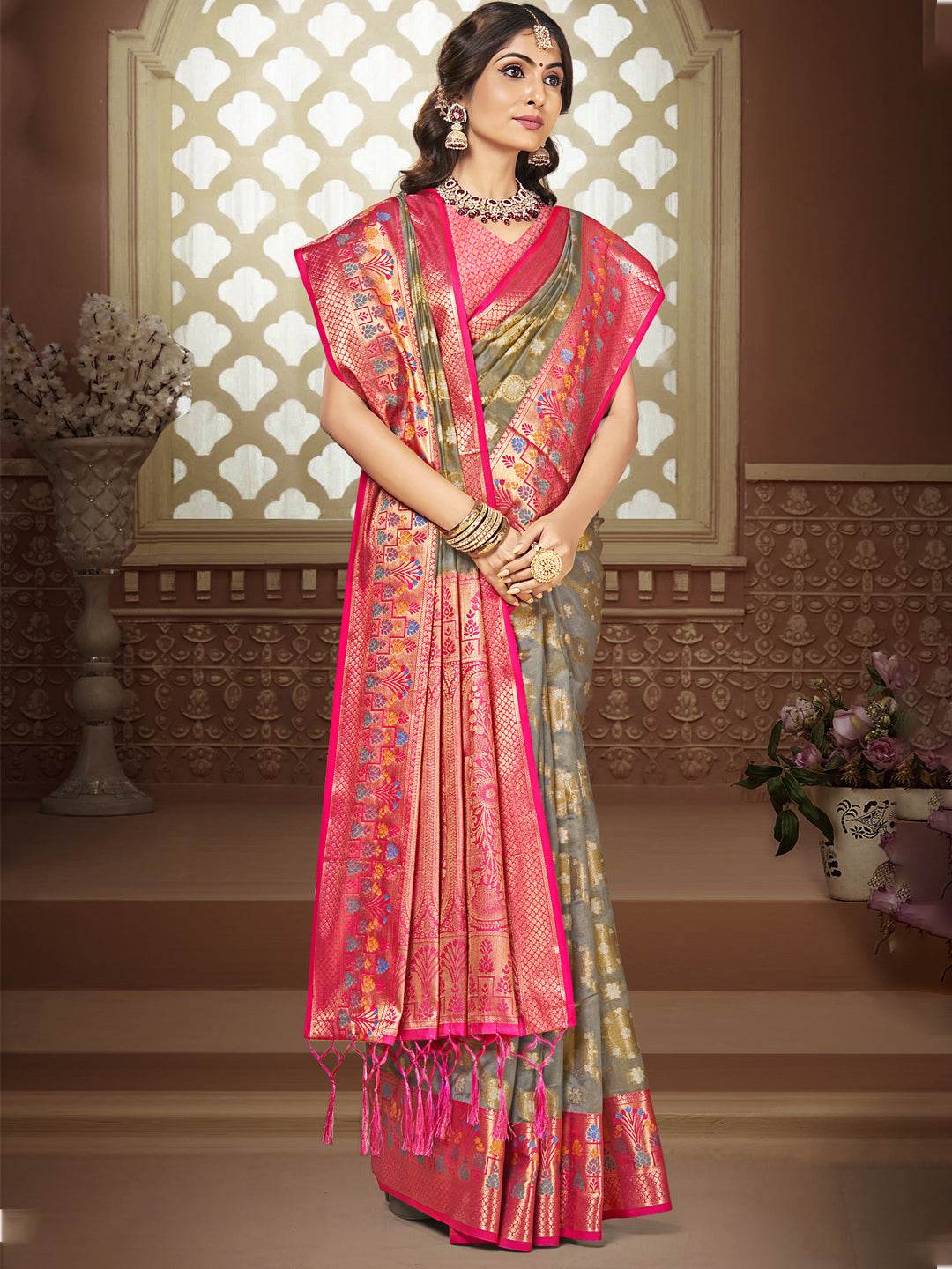 Grey Silk Saree With Blouse Piece