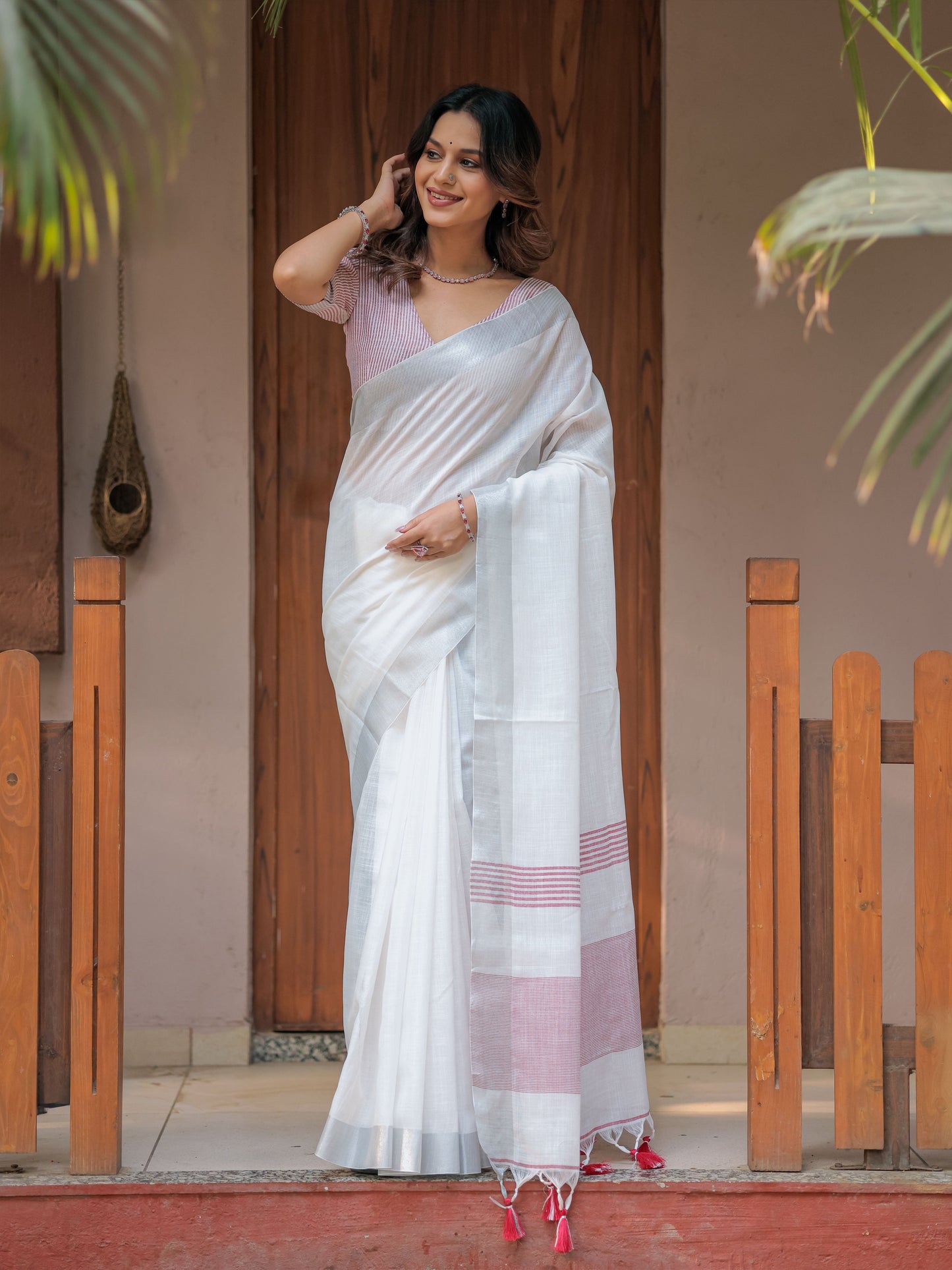 Pure White & Red Handloom Mul Cotton Saree with Minimal Striped Border & Tassel Detailing
