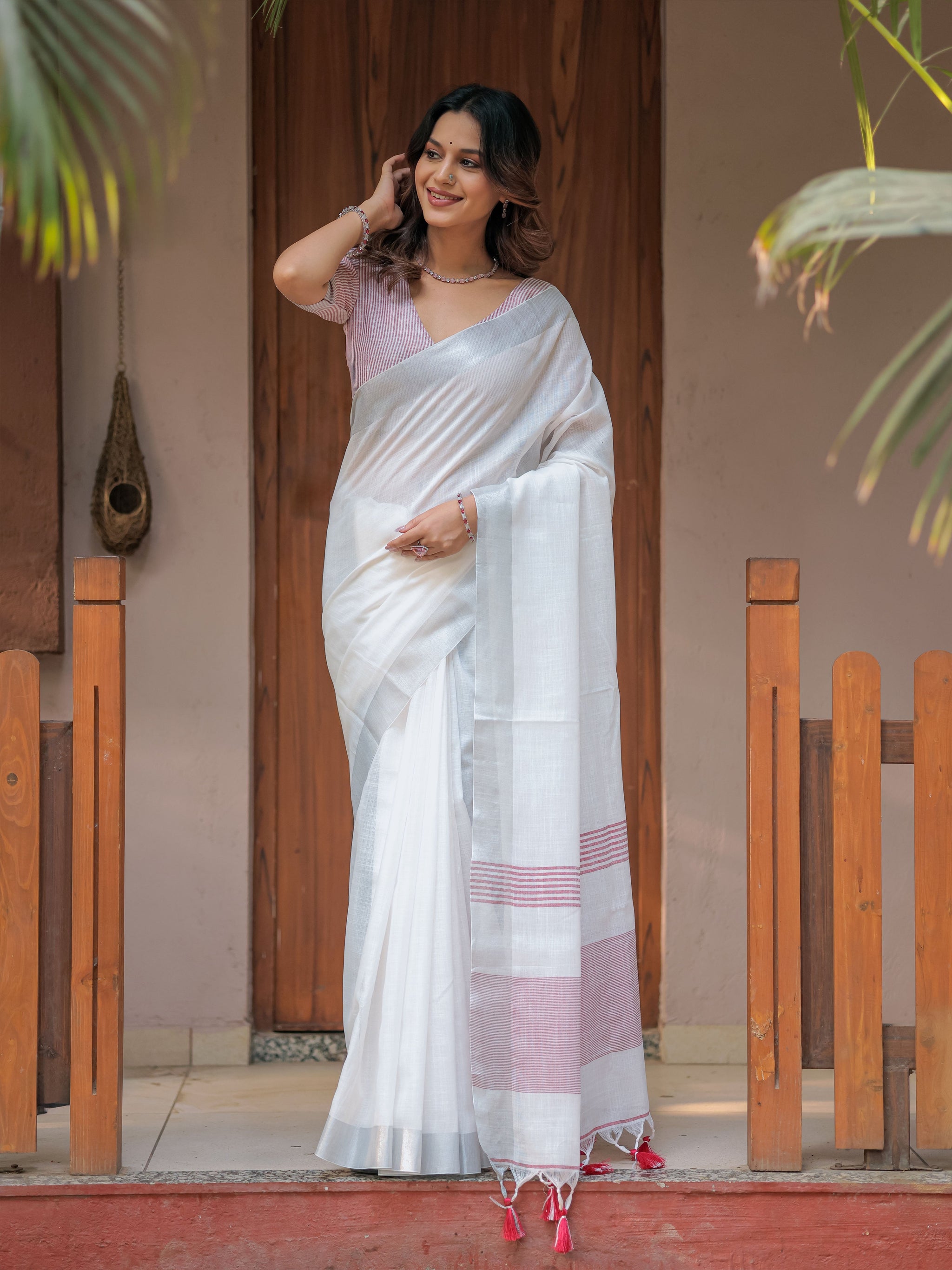 Pure White & Red Handloom Mul Cotton Saree with Minimal Striped Border & Tassel Detailing