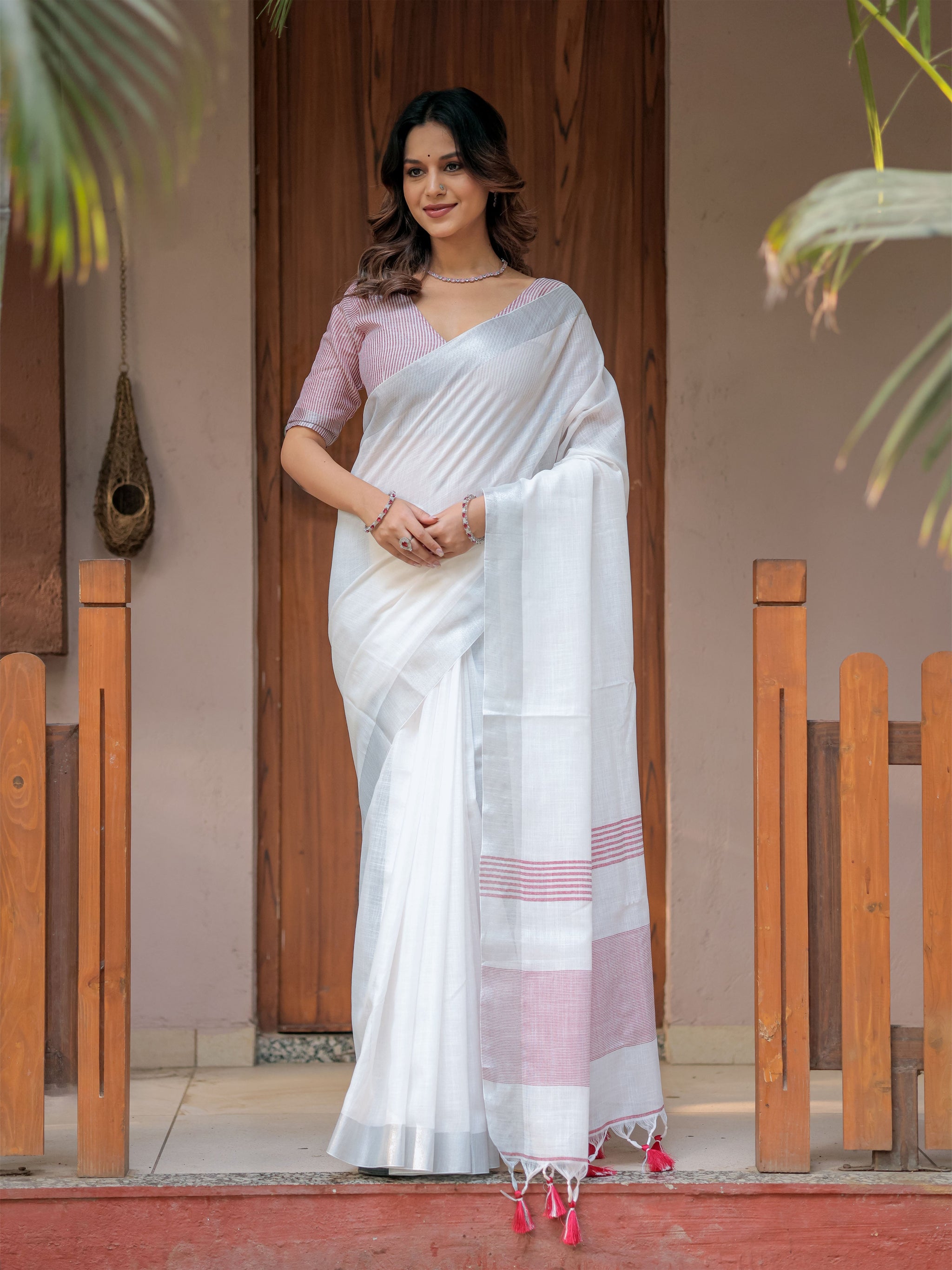 Pure White & Red Handloom Mul Cotton Saree with Minimal Striped Border & Tassel Detailing