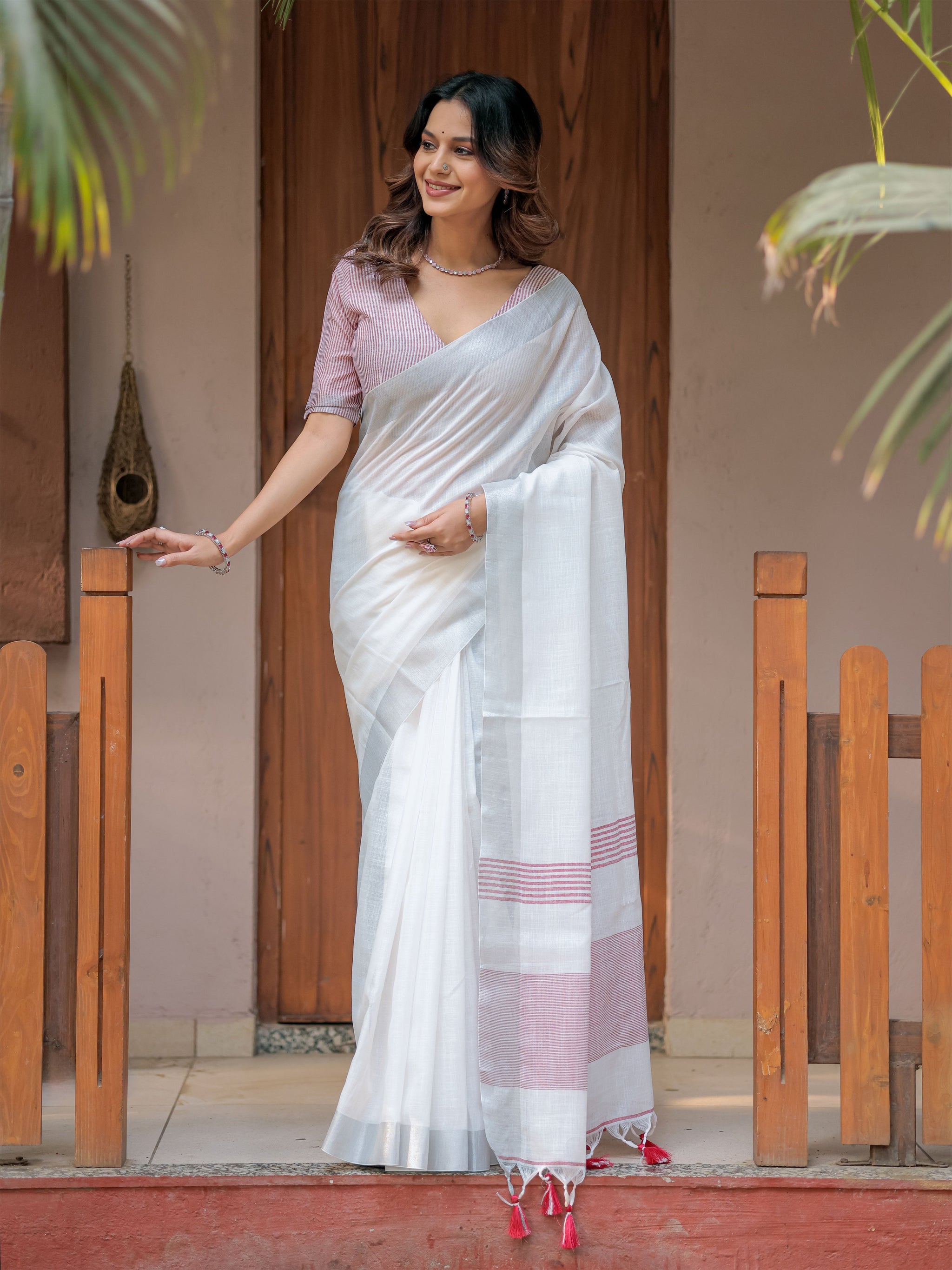 Pure White & Red Handloom Mul Cotton Saree with Minimal Striped Border & Tassel Detailing