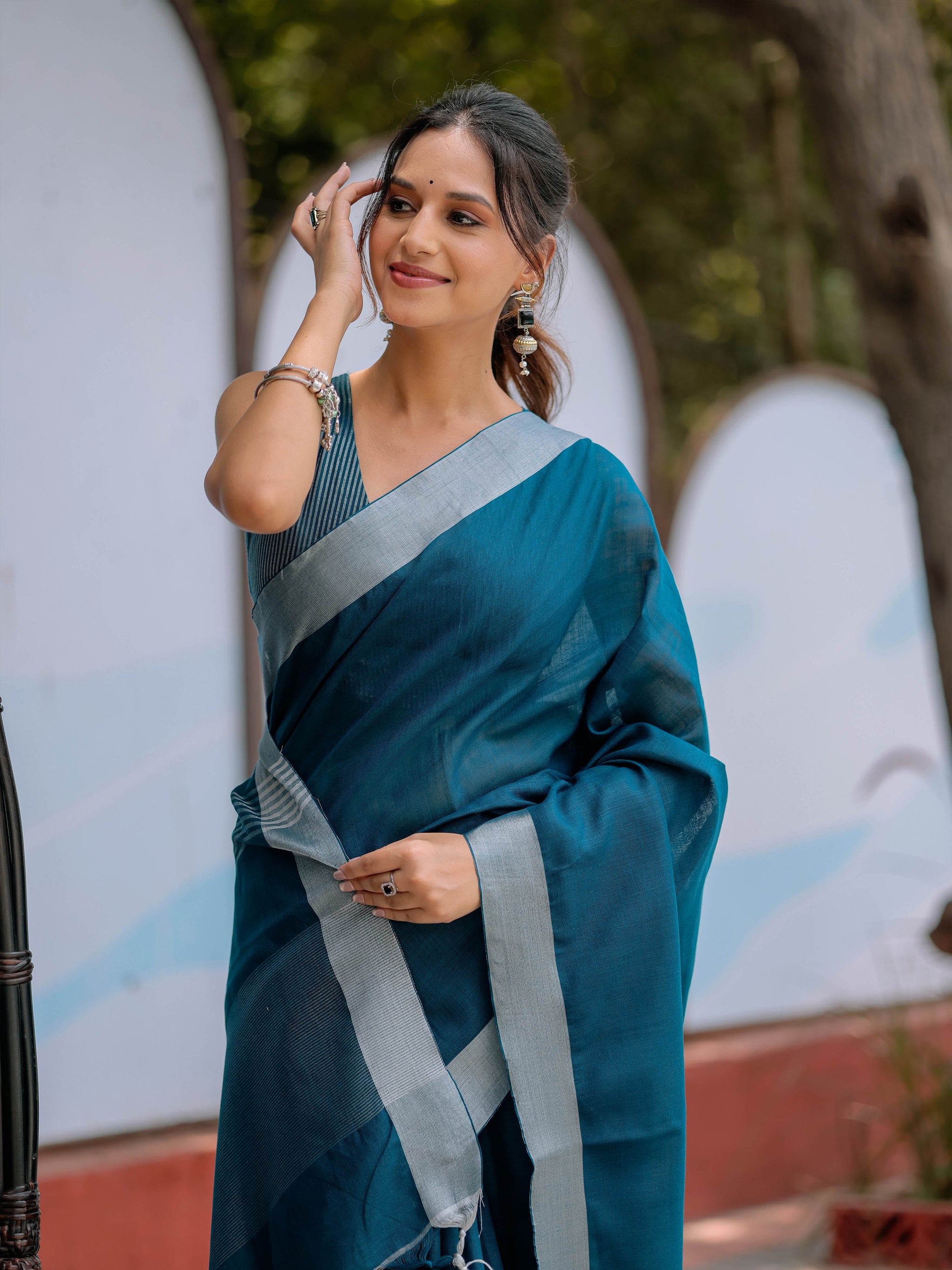 Elegant Teal Blue Pure Handloom Mul Cotton Saree with Silver Border & Tassel Detailing