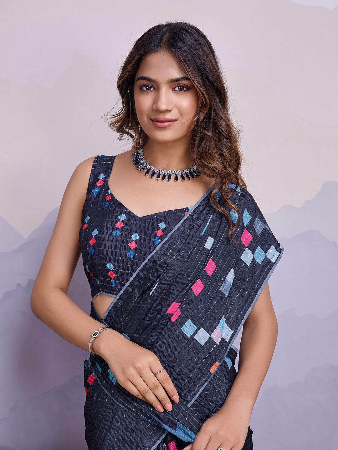 Grey Silk Blend Daily Wear Saree With Blouse Piece