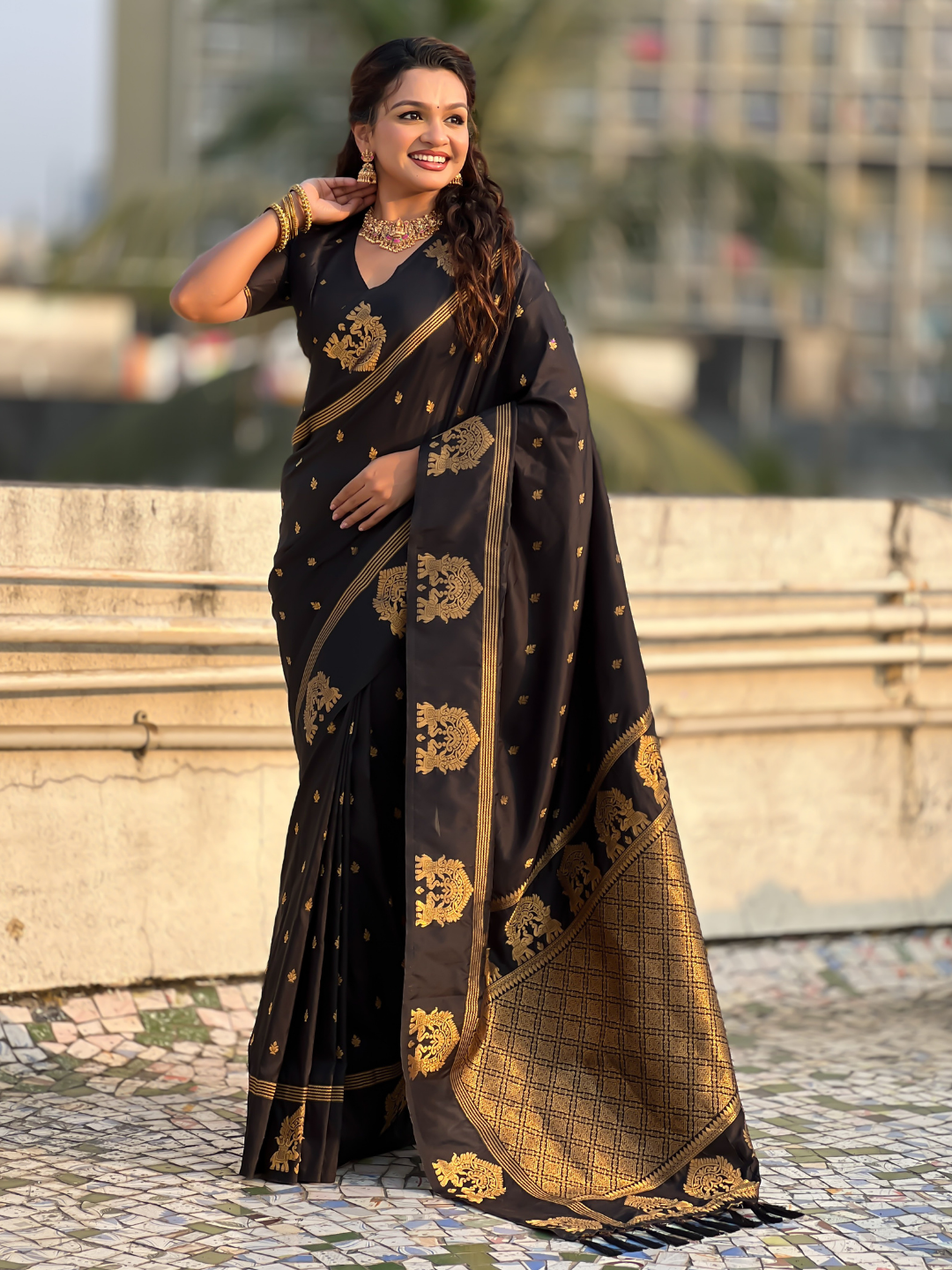 Black Soft Silk Traditional Zari Woven Saree