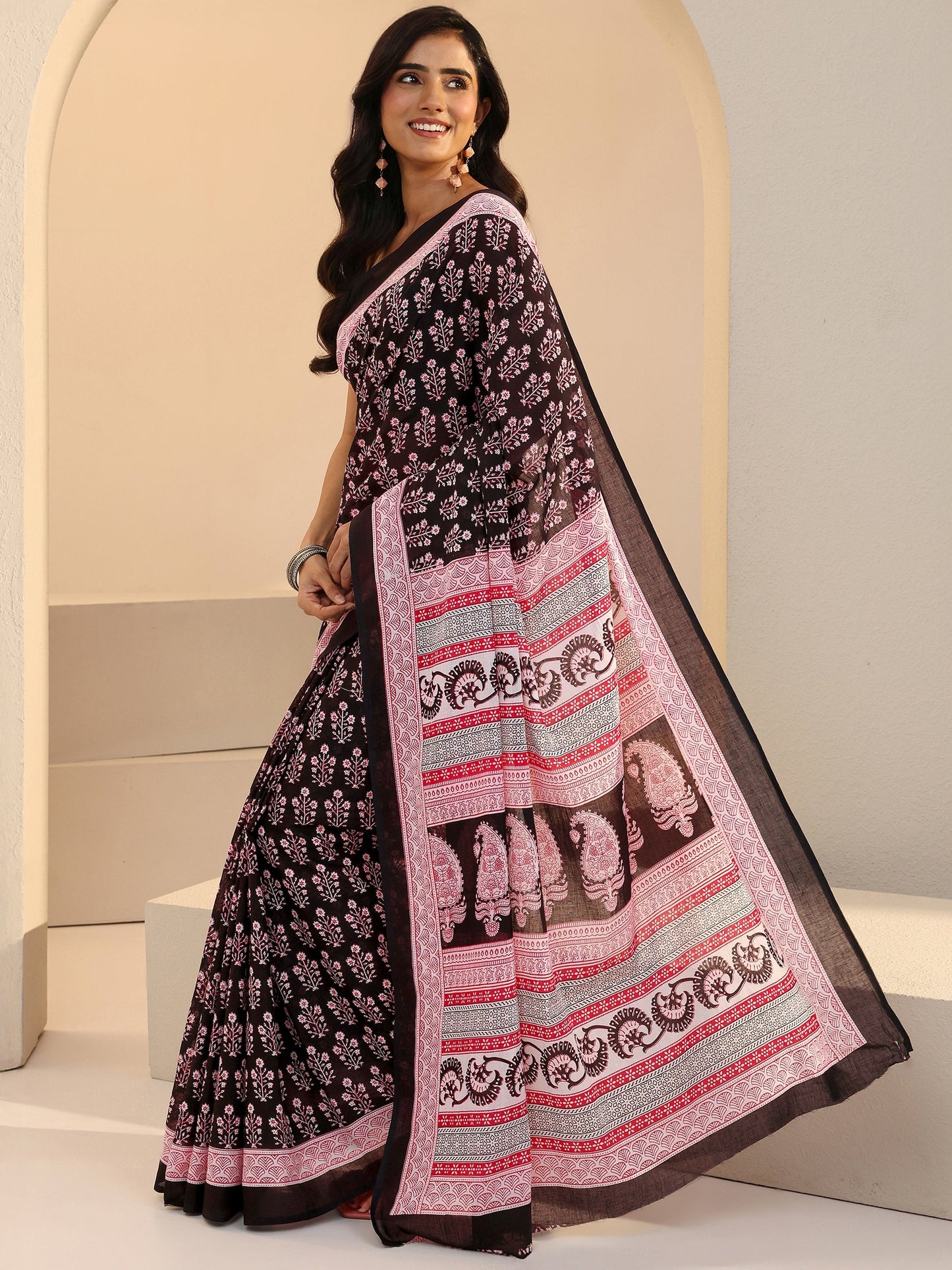 Libas Black Bagru Floral Print Cotton Saree