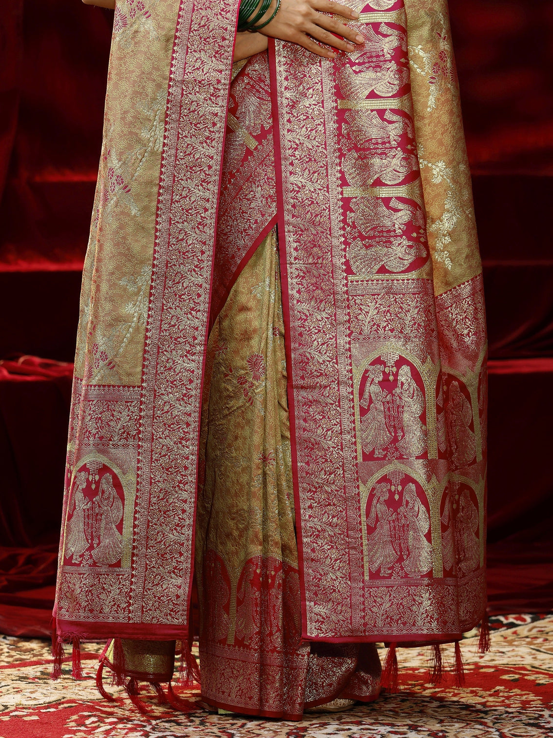 Mameraa Mustard Floral Woven Design Silk blend Saree with dupatta