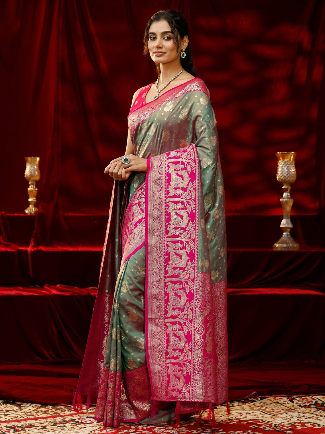 Mameraa Grey Ethnic Motif Woven Design Silk blend Saree with dupatta