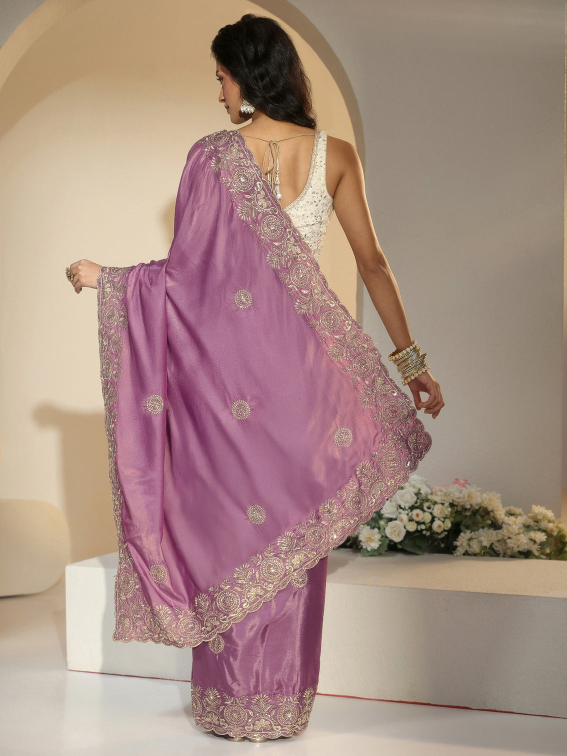 Mameraa Mauve Embroidered Silk Blend Saree