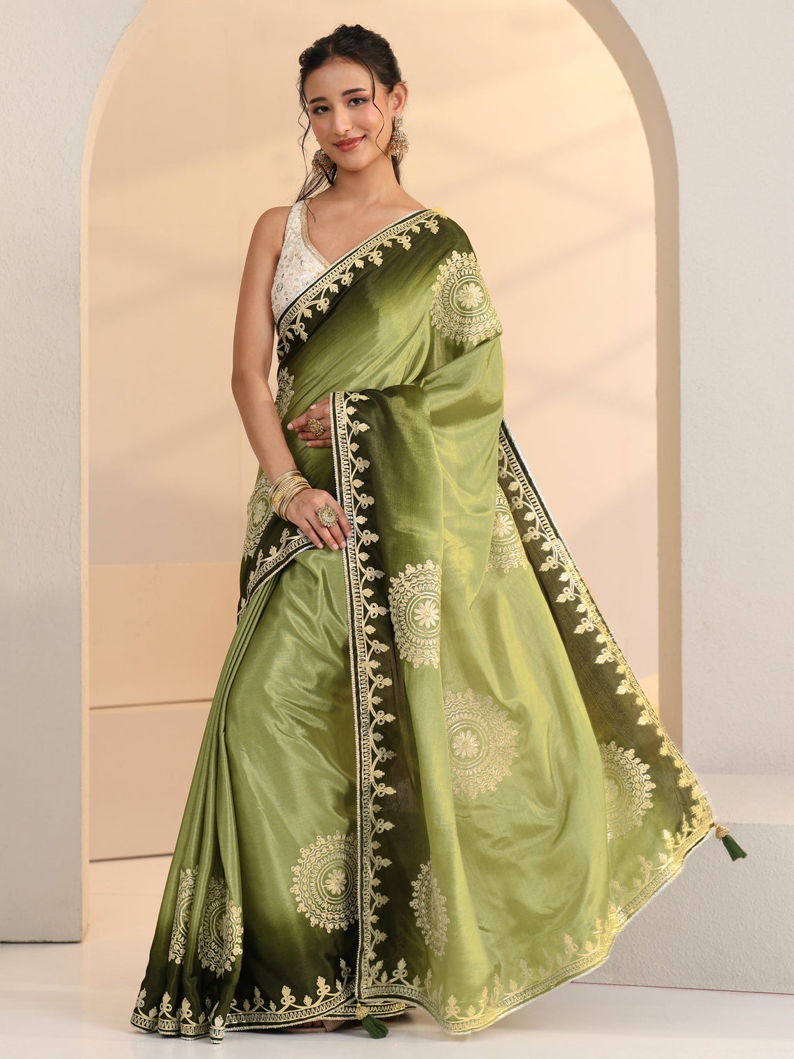 Mameraa Pista Green Mandala Art Embroidered Ombre Silk Blend Saree