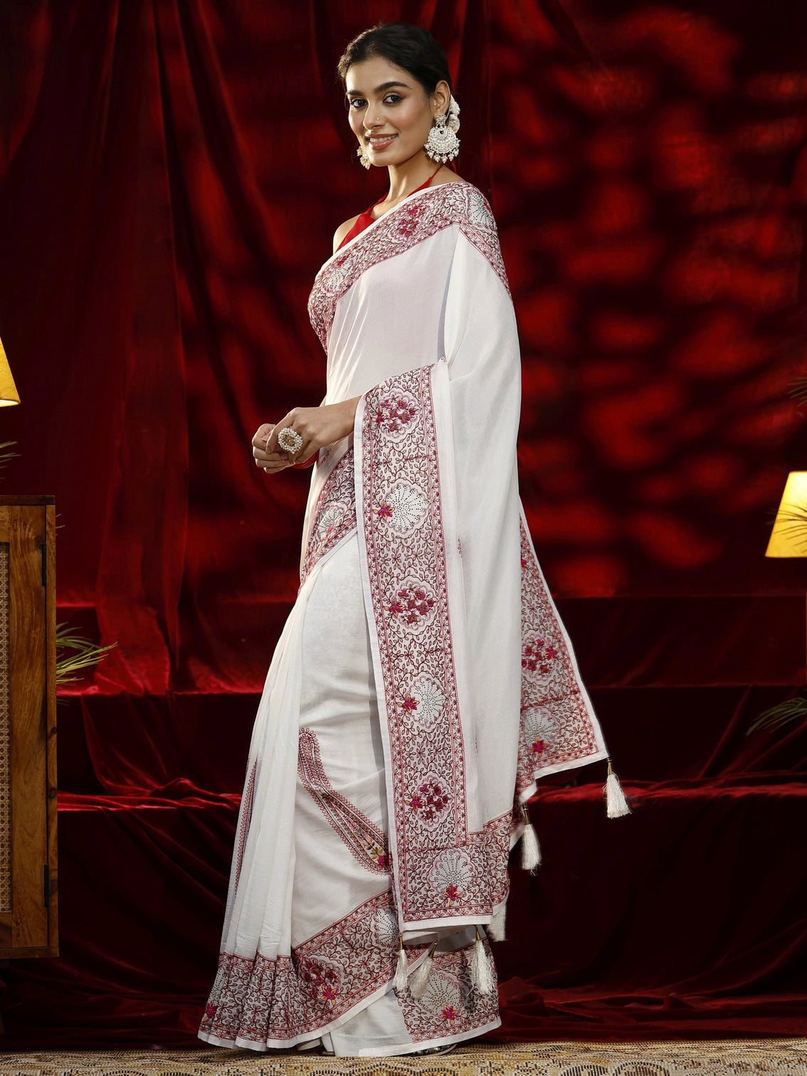 Mameraa Cream Paisley Embroidered Silk blend Saree