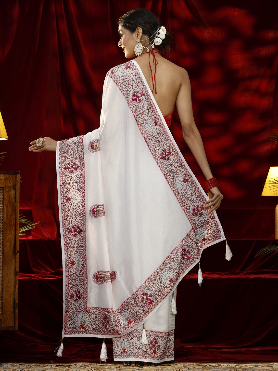 Mameraa Cream Paisley Embroidered Silk blend Saree