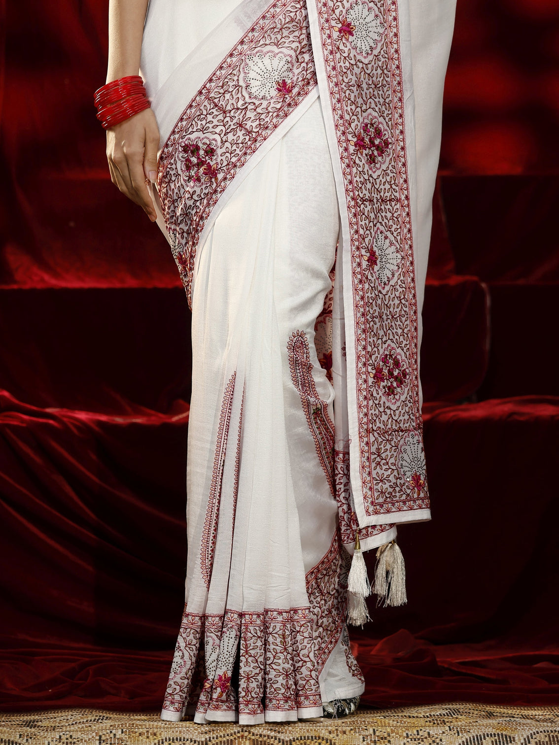 Mameraa Cream Paisley Embroidered Silk blend Saree