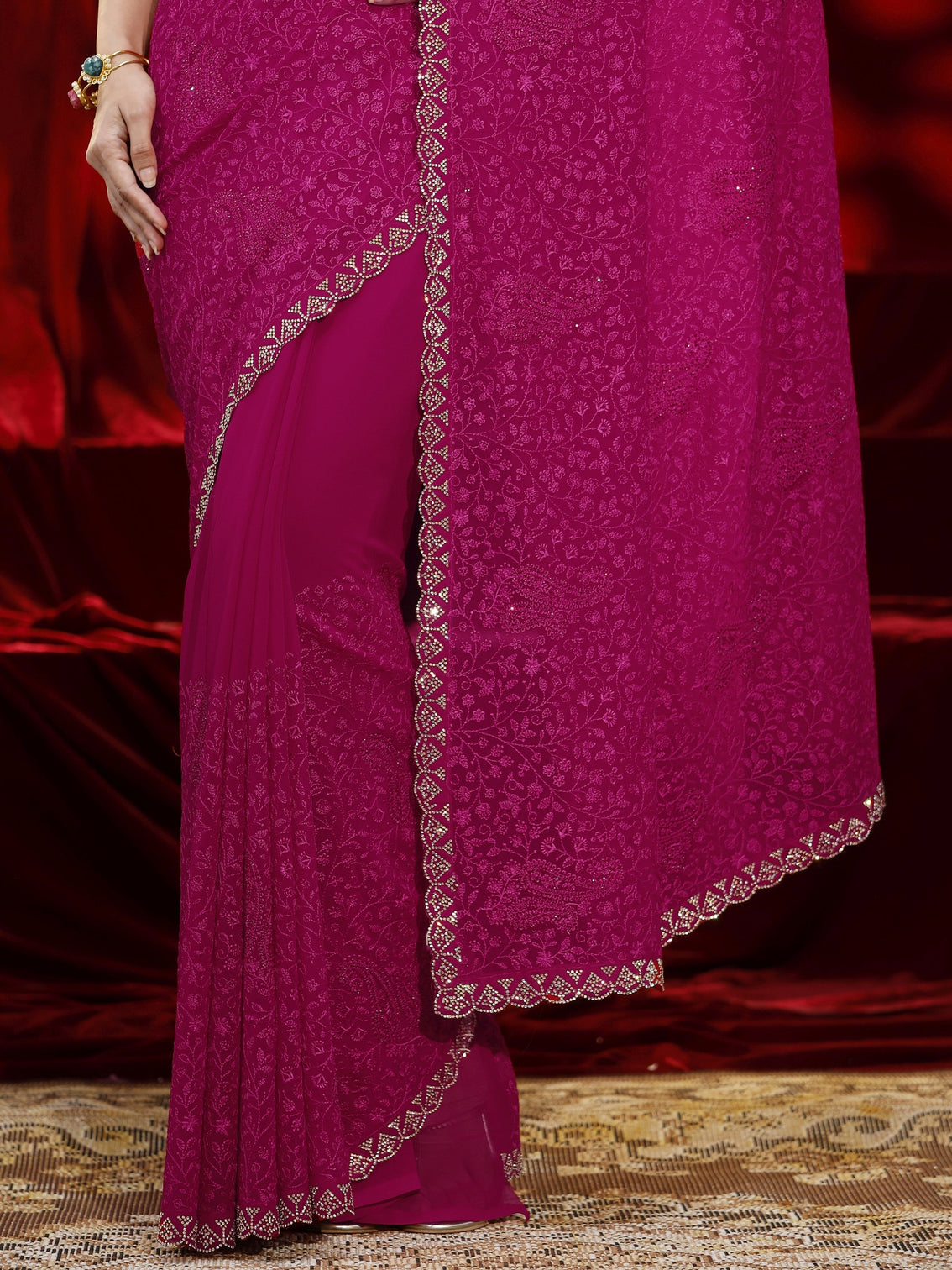 Mameraa Pink Floral Embroidered Georgette Saree