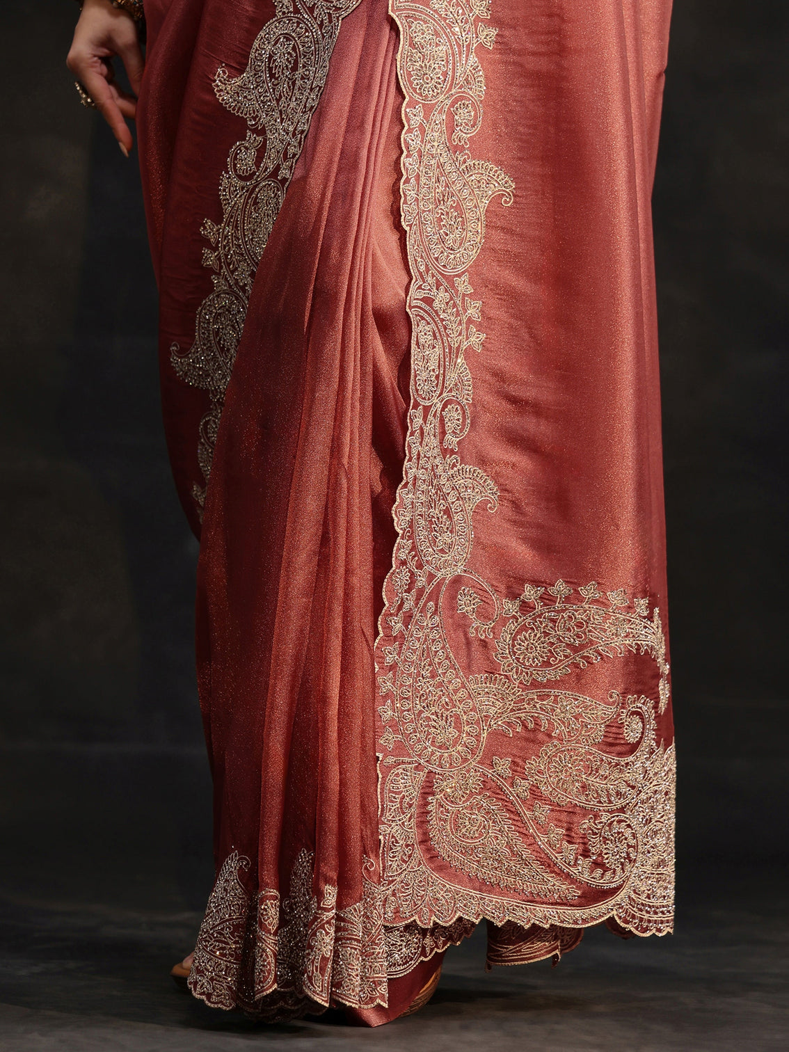 Mameraa Art Dusty Rose Pink Net Saree with Paisley Border