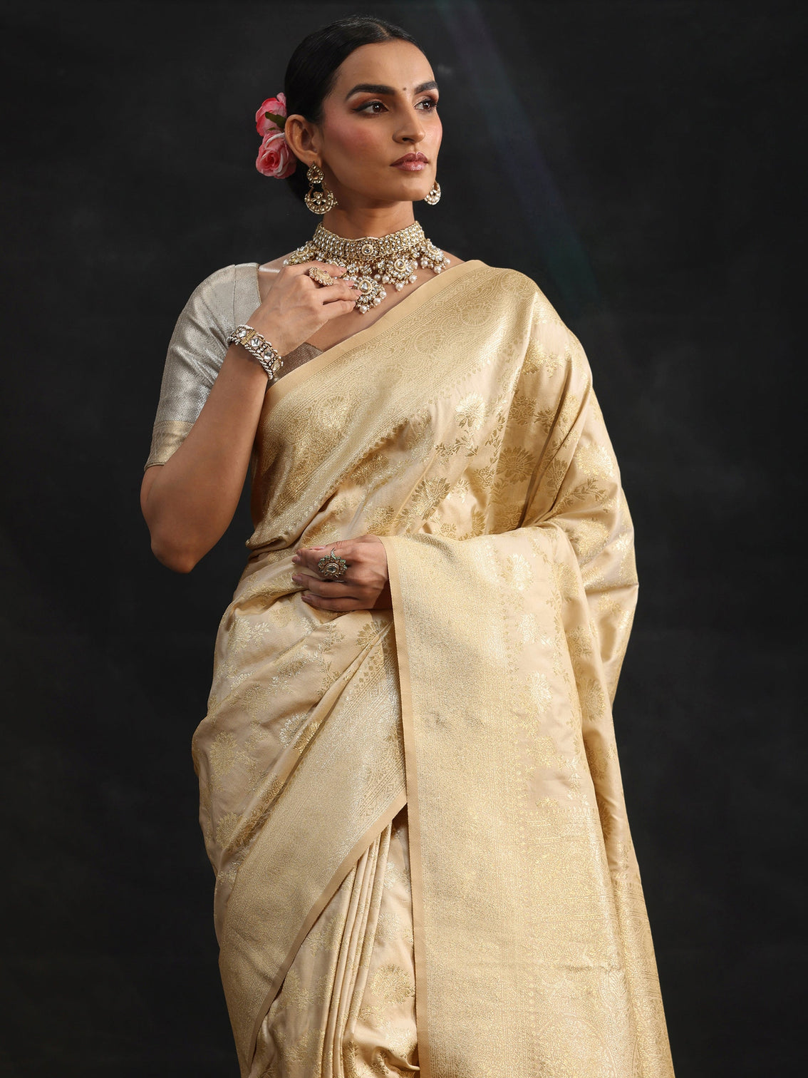 Mameraa Cream Banarasi Silk Blend Saree