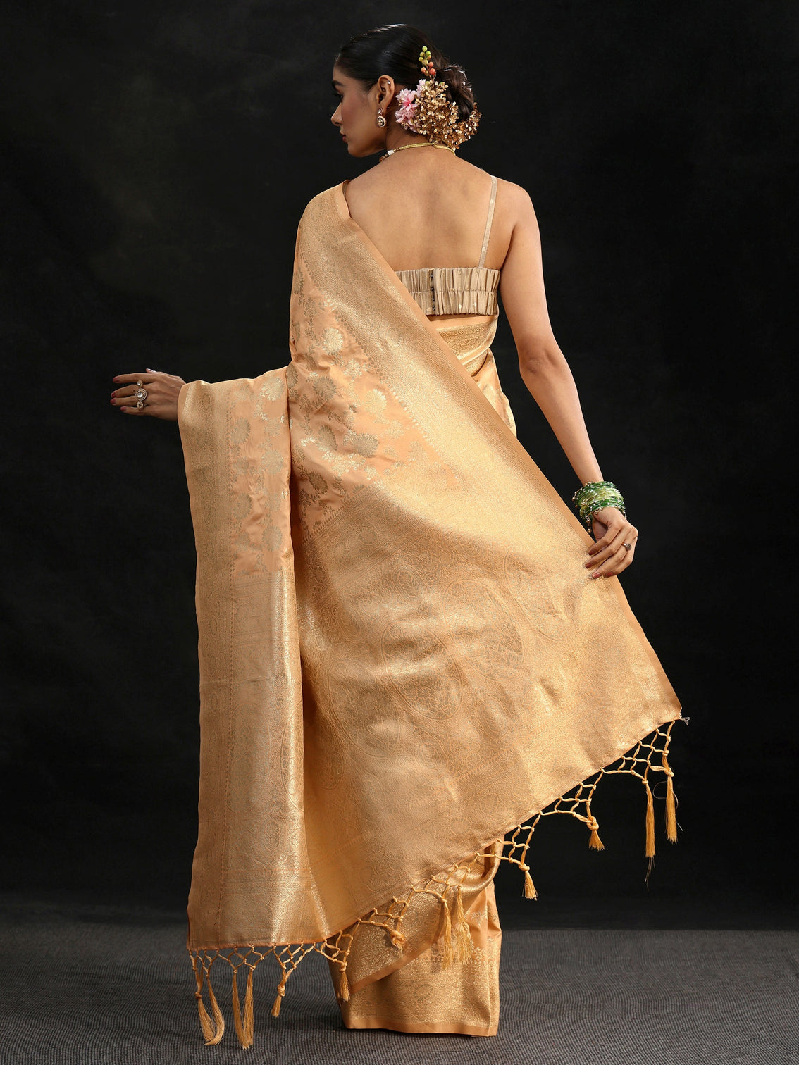 Mameraa Gold Banarasi Silk Blend Saree