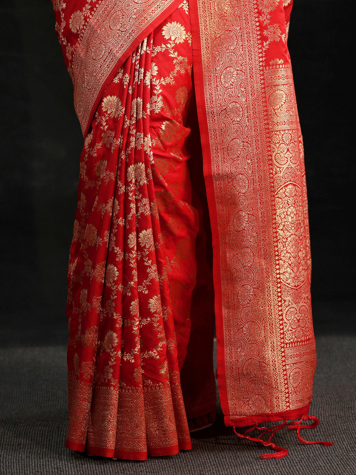 Mameraa Vermilion Red Banarasi Silk Blend Saree