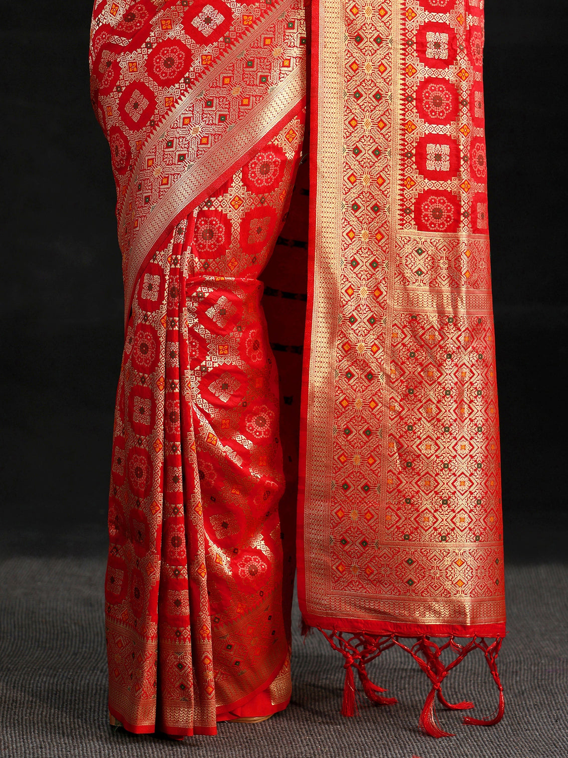 Mameraa Vermilion Red Banarasi Silk Blend Saree