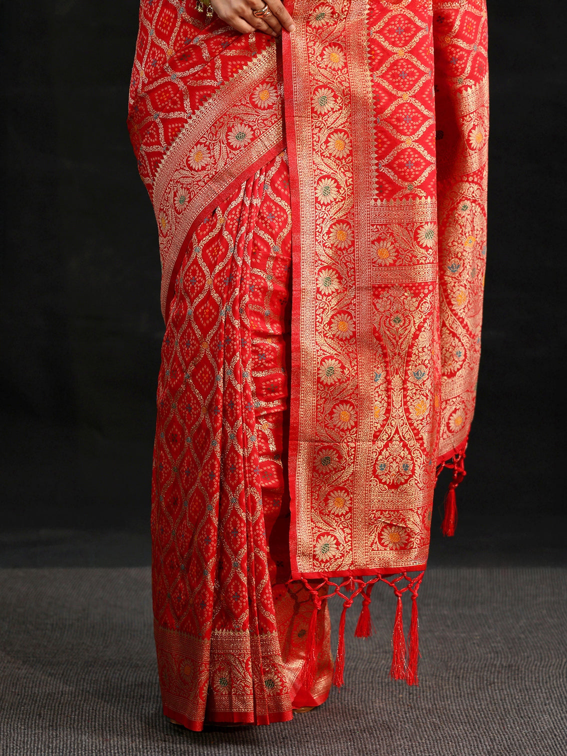 Mameraa Vermilion Red Gharchola Silk Blend Saree