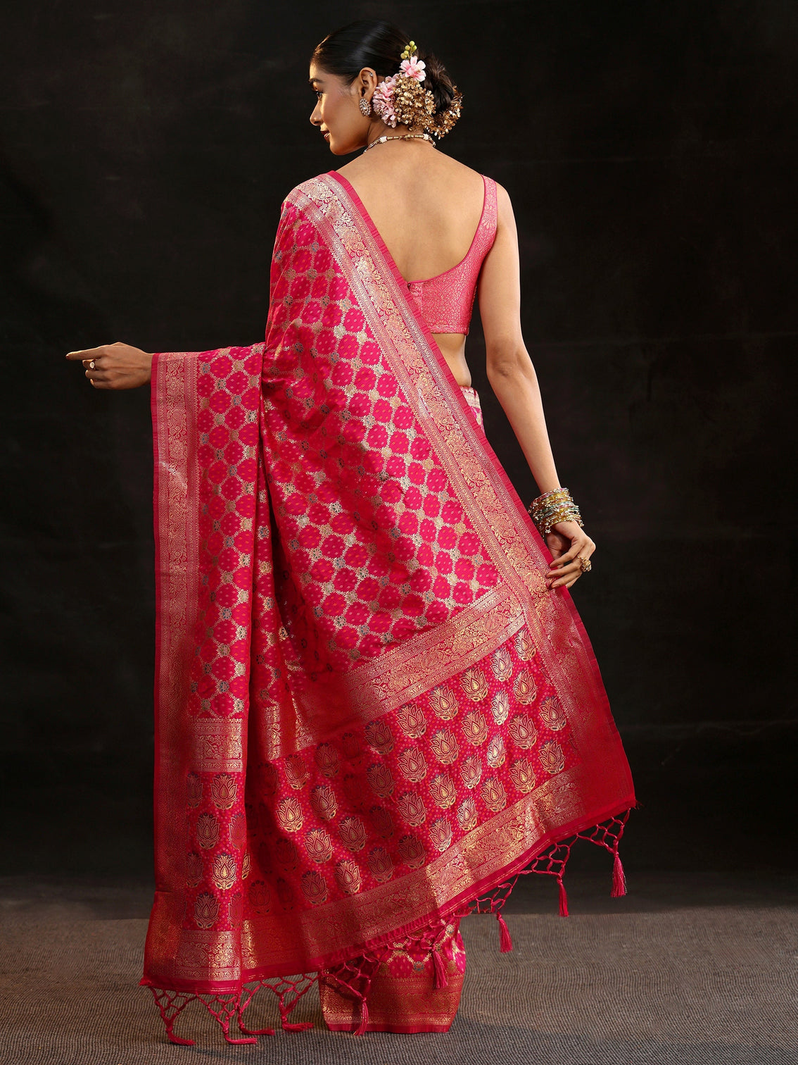 Mameraa Rani Pink Banarasi Silk Blend Saree