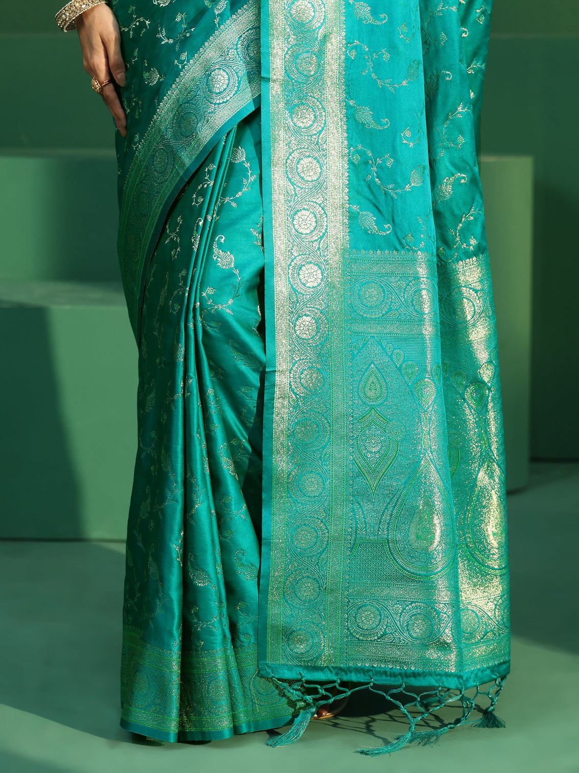 Mameraa Sea Green Banarasi Silk Blend Saree