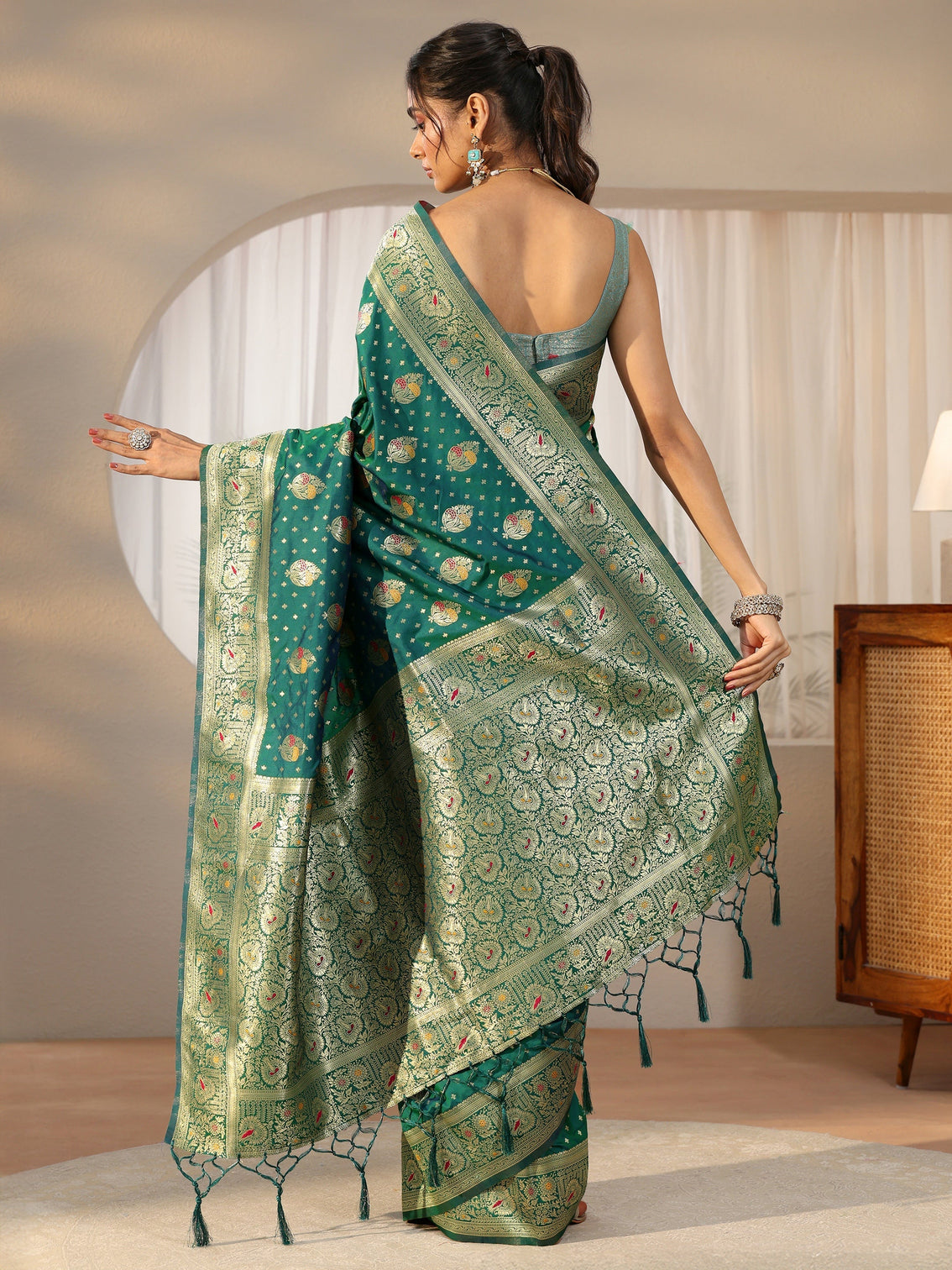 Mameraa Teal Green Banarasi Silk Blend Saree