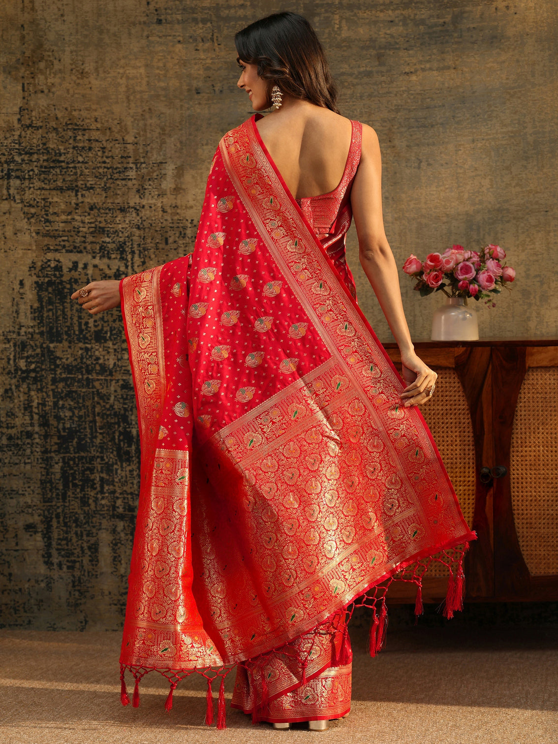 Mameraa Vermilion Red Banarasi Silk Blend Saree