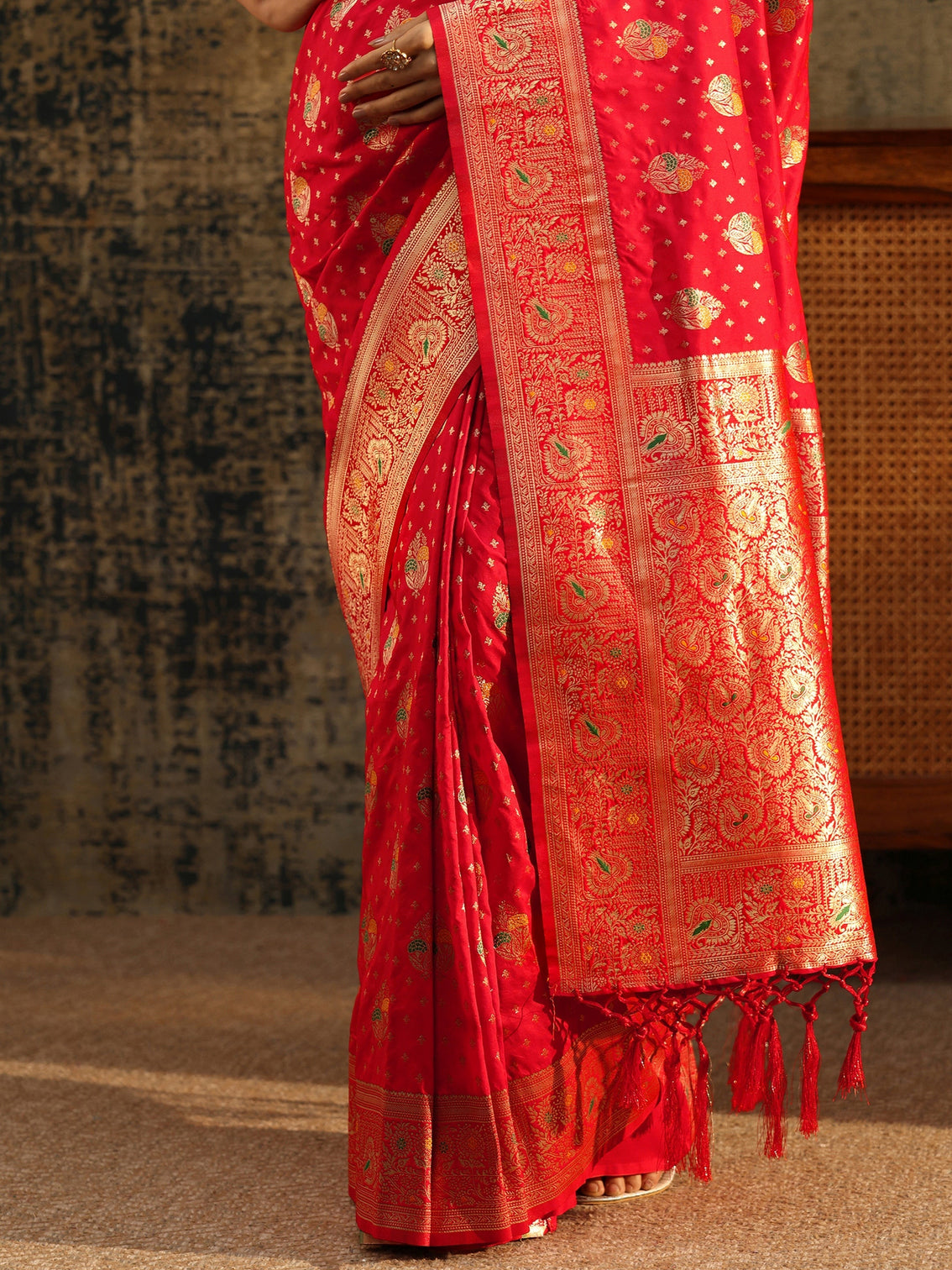 Mameraa Vermilion Red Banarasi Silk Blend Saree