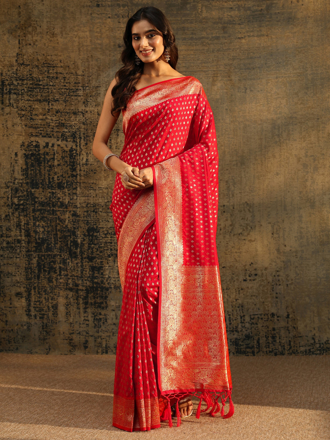 Mameraa Vermilion Red Banarasi Silk Blend Saree