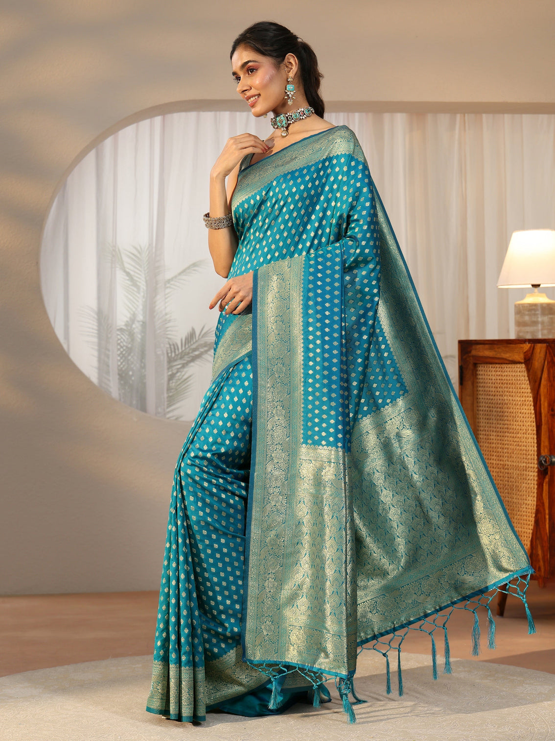 Mameraa Teal Blue Banarasi Silk Blend Saree
