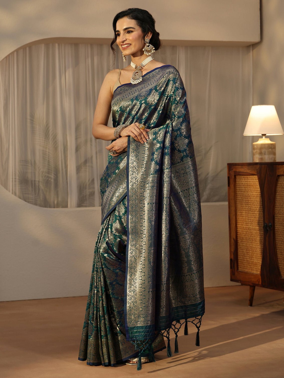 Mameraa Teal Blue Banarasi Silk Blend Saree