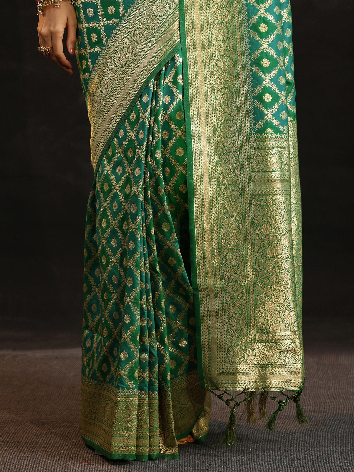 Mameraa Sea Green Banarasi Silk Blend Saree