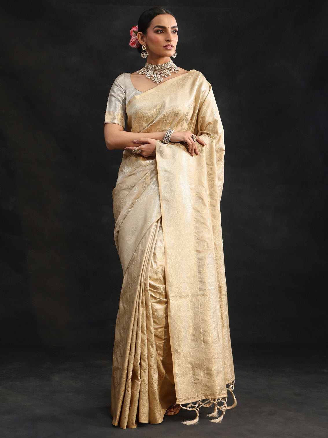 Mameraa Cream Banarasi Silk Blend Saree