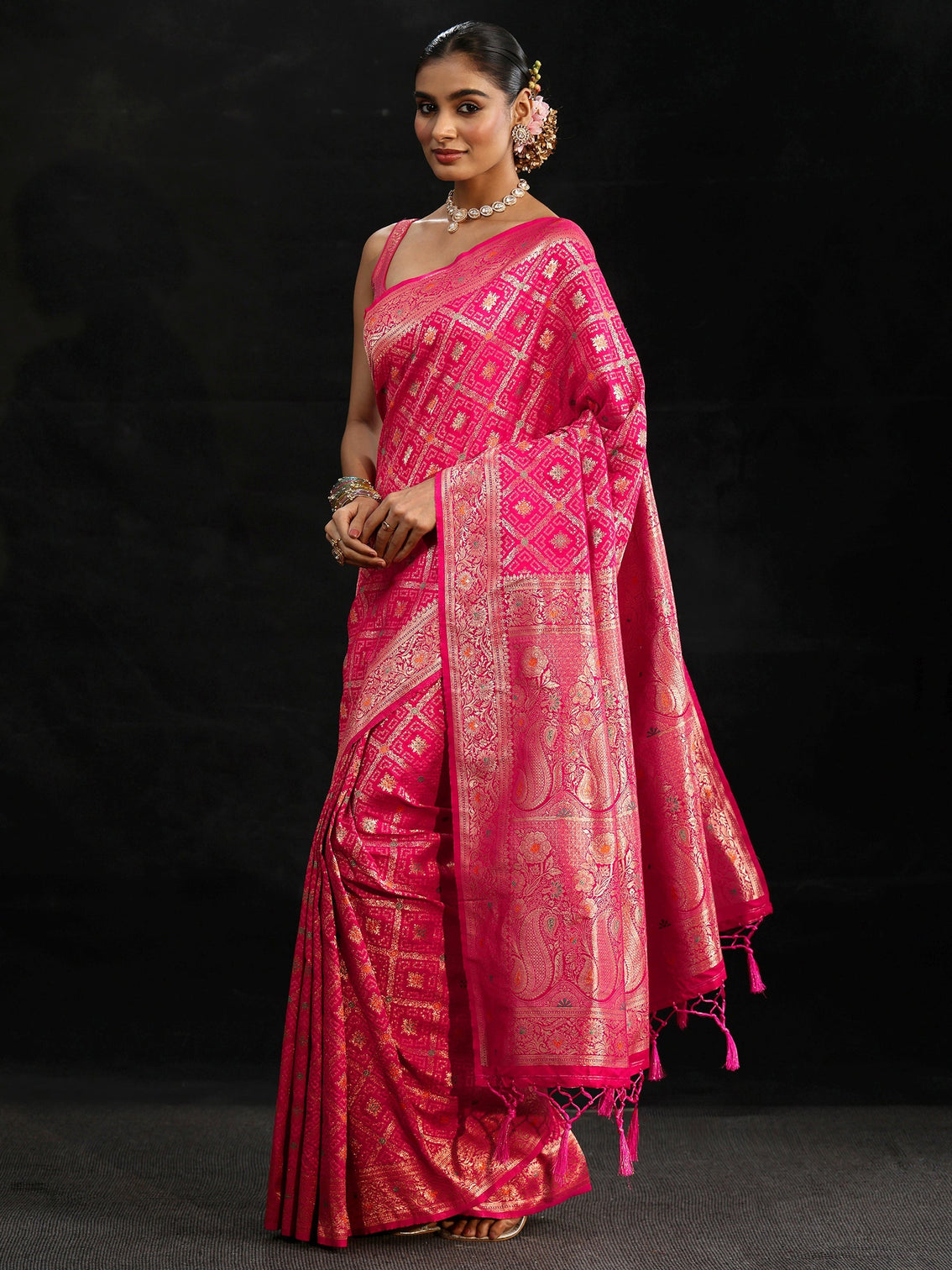 Mameraa Rani Pink Gharchola Silk Blend Saree