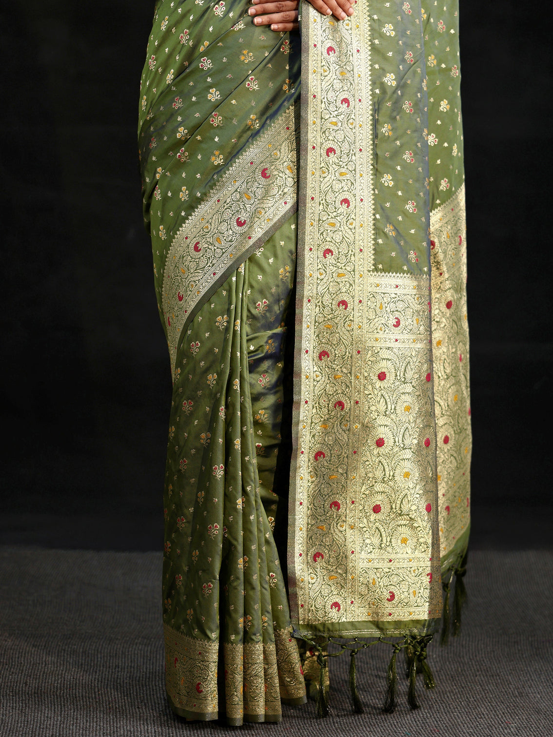 Mameraa Olive Green Banarasi Silk Blend Saree