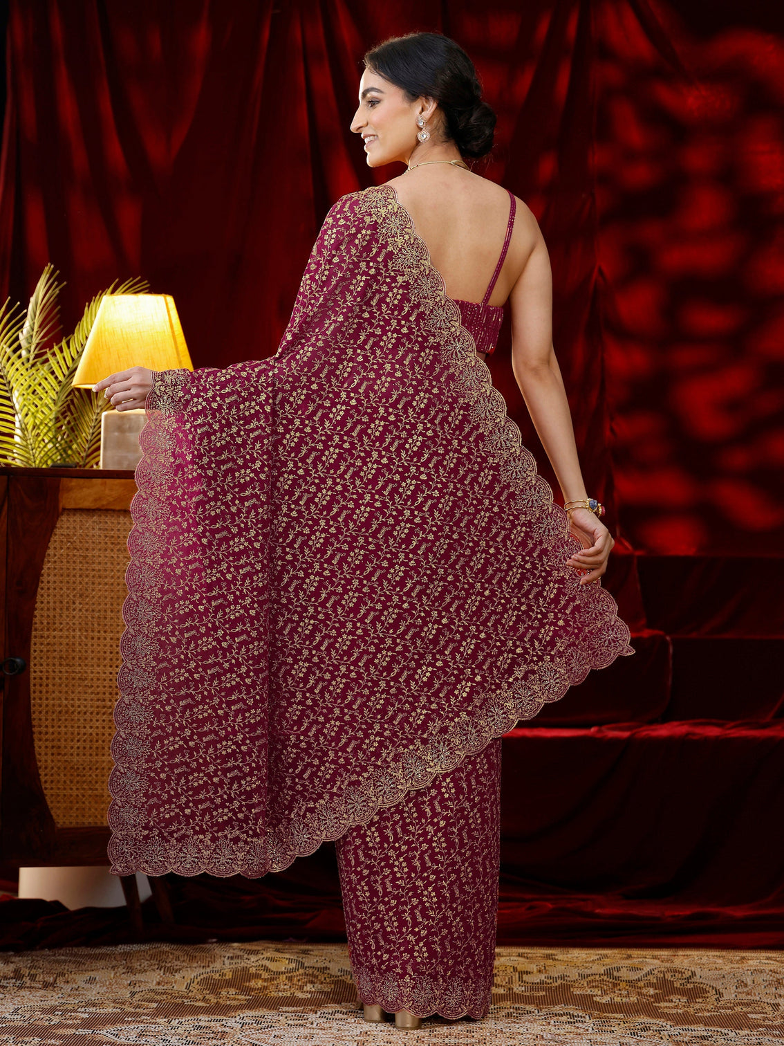 Mameraa Pink Floral Embroidered Georgette Saree
