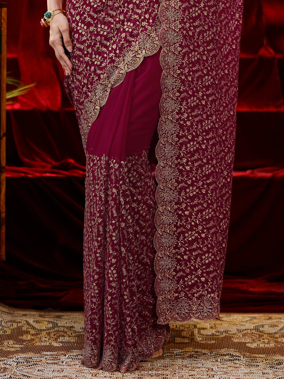 Mameraa Pink Floral Embroidered Georgette Saree