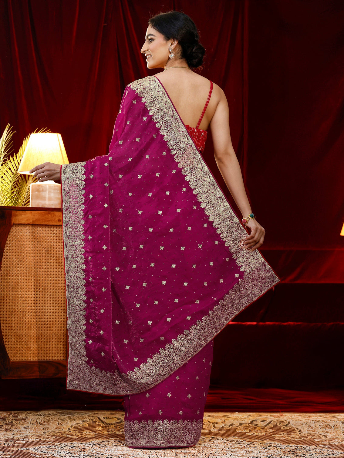 Mameraa Pink Embroidered Tissue Saree