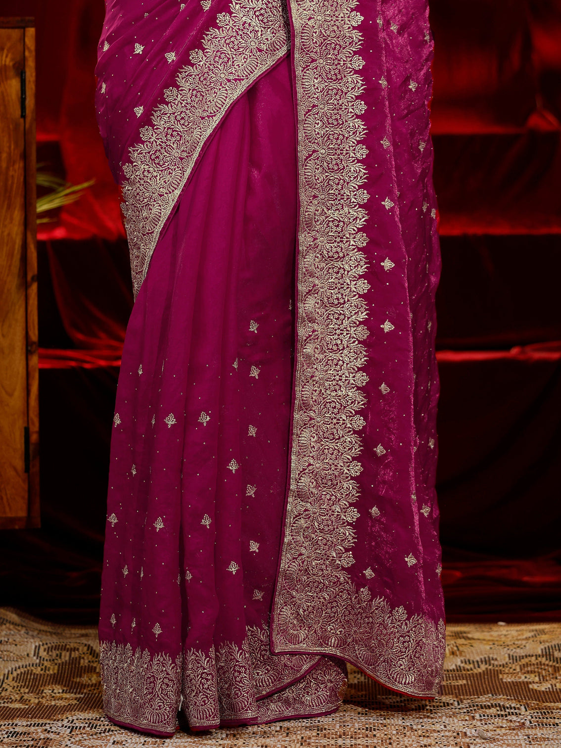 Mameraa Pink Embroidered Tissue Saree