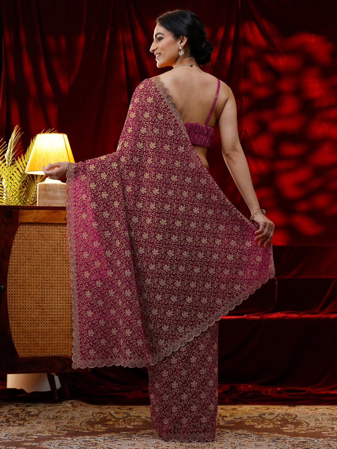 Mameraa Pink Floral Embroidered Georgette Saree