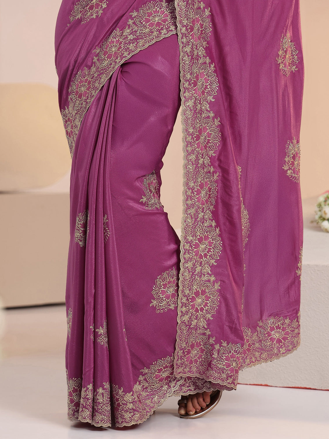 Mameraa Dusty Rose Pink Floral Embroidered Tissue Saree