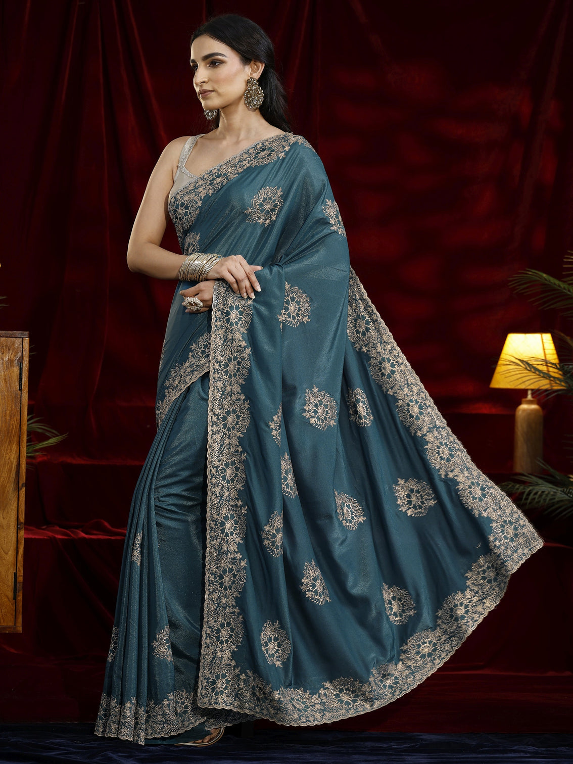 Mameraa Green Floral Embroidered Tissue Saree
