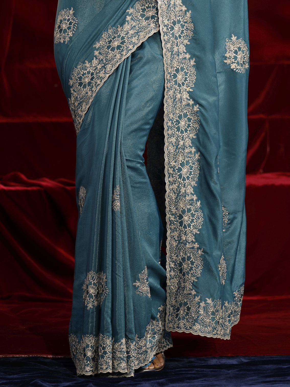 Mameraa Green Floral Embroidered Tissue Saree