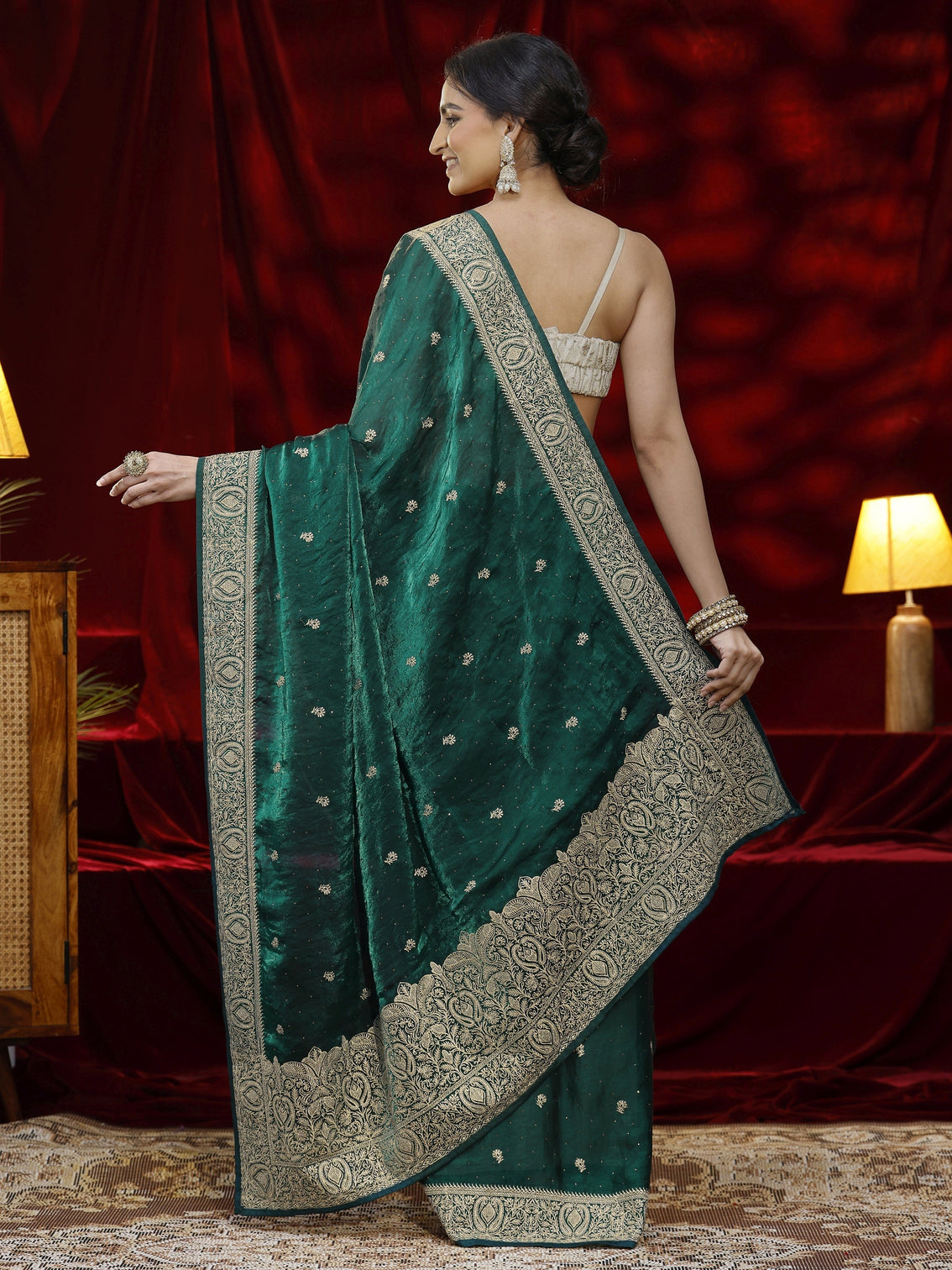 Mameraa Green Floral Embroidered Tissue Saree