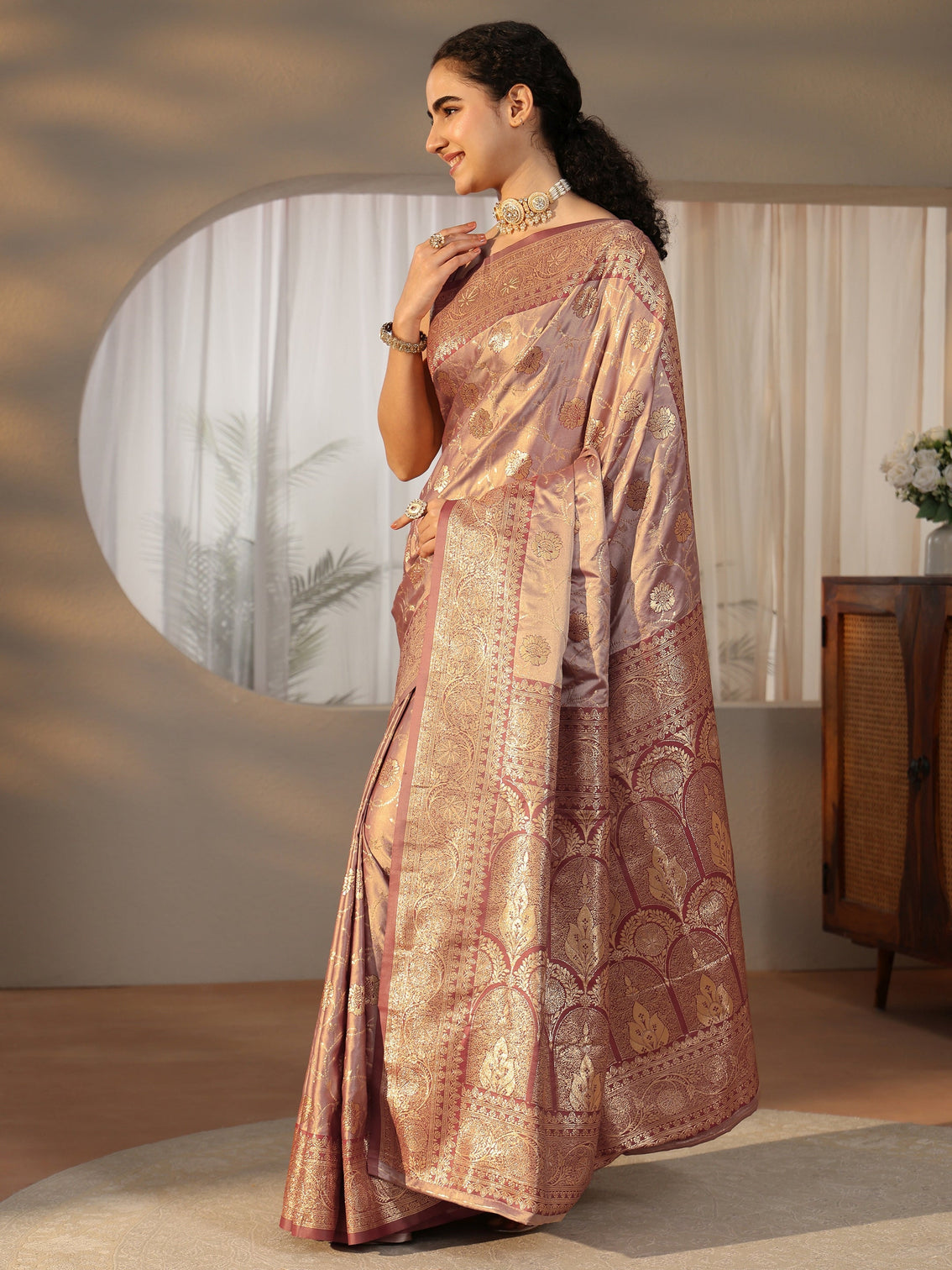Mameraa Mauve Banarasi Satin Saree