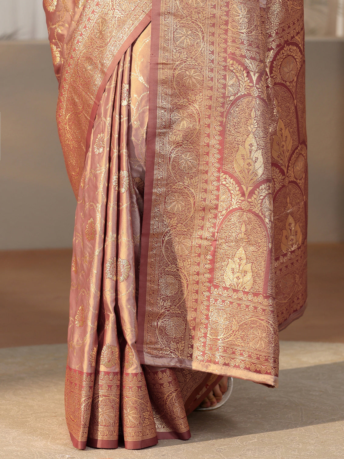 Mameraa Mauve Banarasi Satin Saree