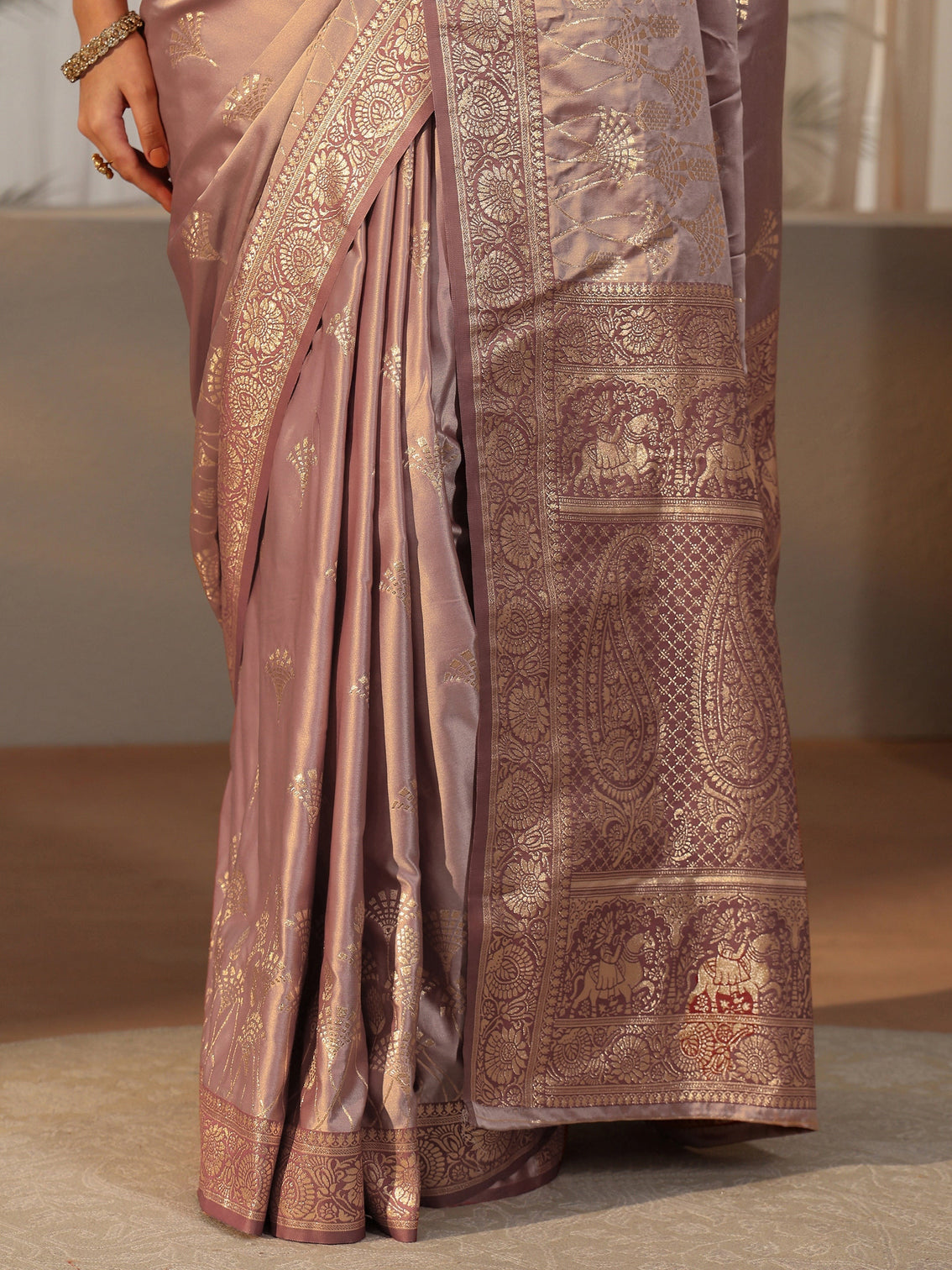 Mameraa Mauve Banarasi Satin Saree